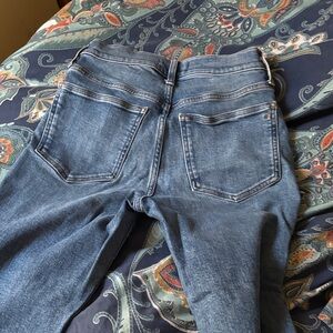 Madewell Women's kick out Jeans in Classic Blue like new !